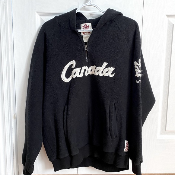 3/$30 ✨ ROOTS | Vintage Hooded Sweater - Picture 1 of 5